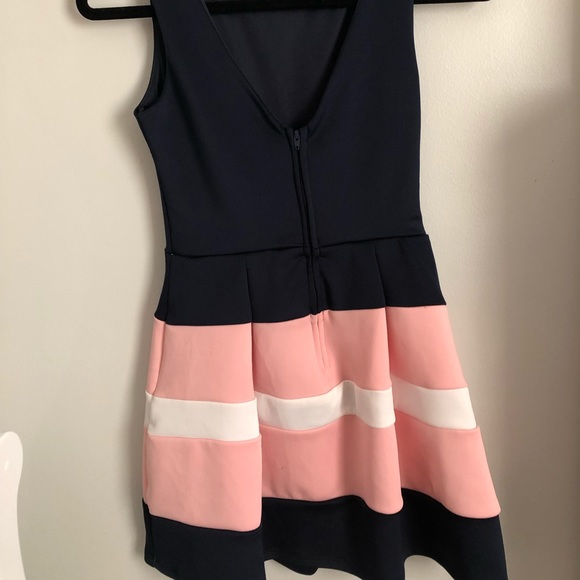 Navy blue / pink /white dress. Homecoming. Macy - Picture 3 of 5